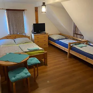 zirndorf-gastehaus.com-bavaria.com/